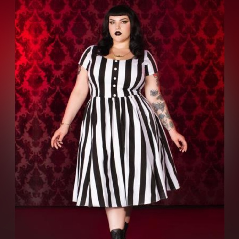 Pinup Girl Clothing - Diana Dress in Mark Stripe